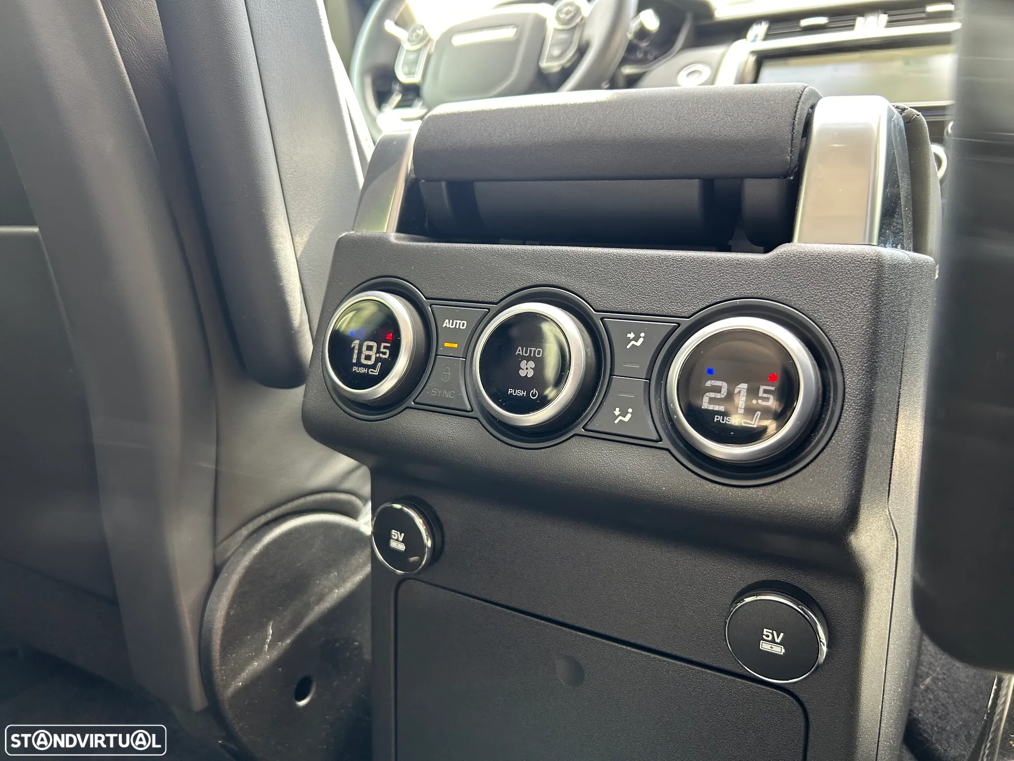 Land Rover Discovery 3.0 Si6 HSE Luxury Auto - 11
