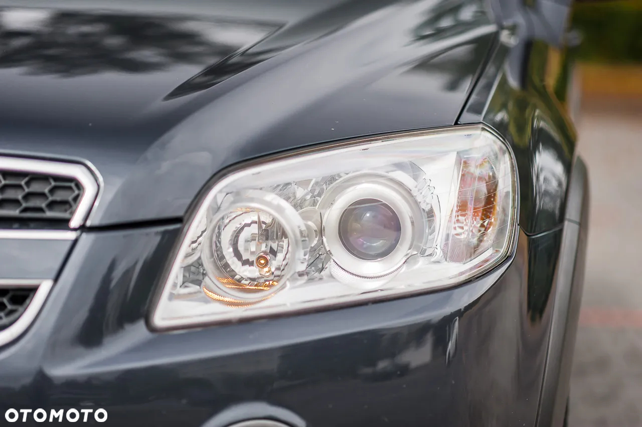 Chevrolet Captiva 2.0 d LS 5os - 11