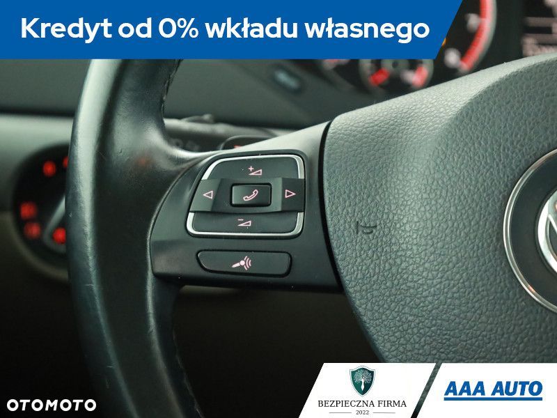 Volkswagen Jetta - 13