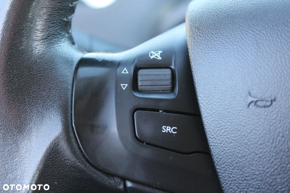 Peugeot 2008 1.6 BlueHDi Style S&S - 18