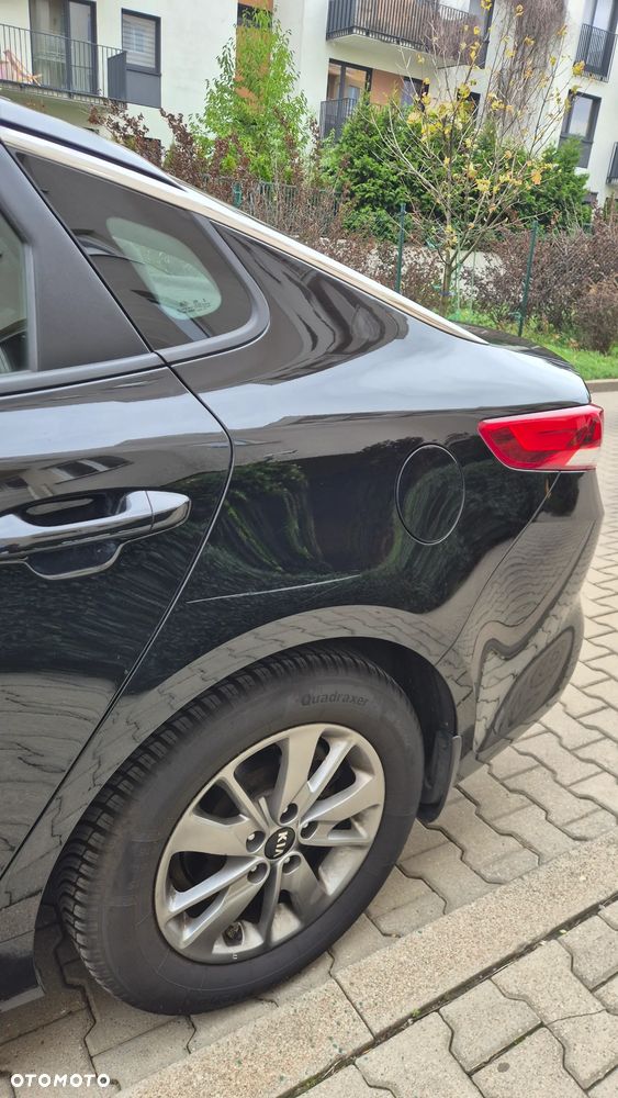 Kia Optima 2.0 M - 6