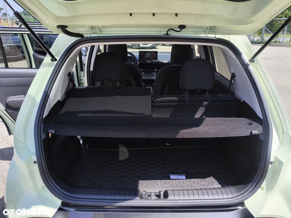 Hyundai Inster 49kWh Modern - 17