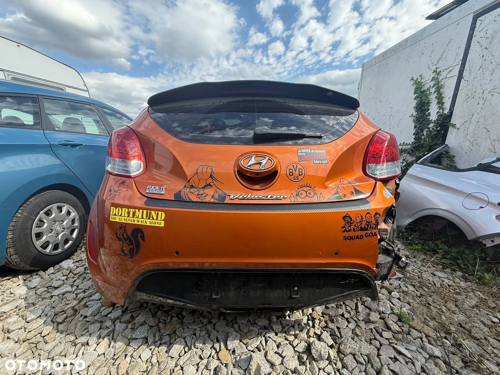 Hyundai Veloster 1.6 GDI Premium - 4