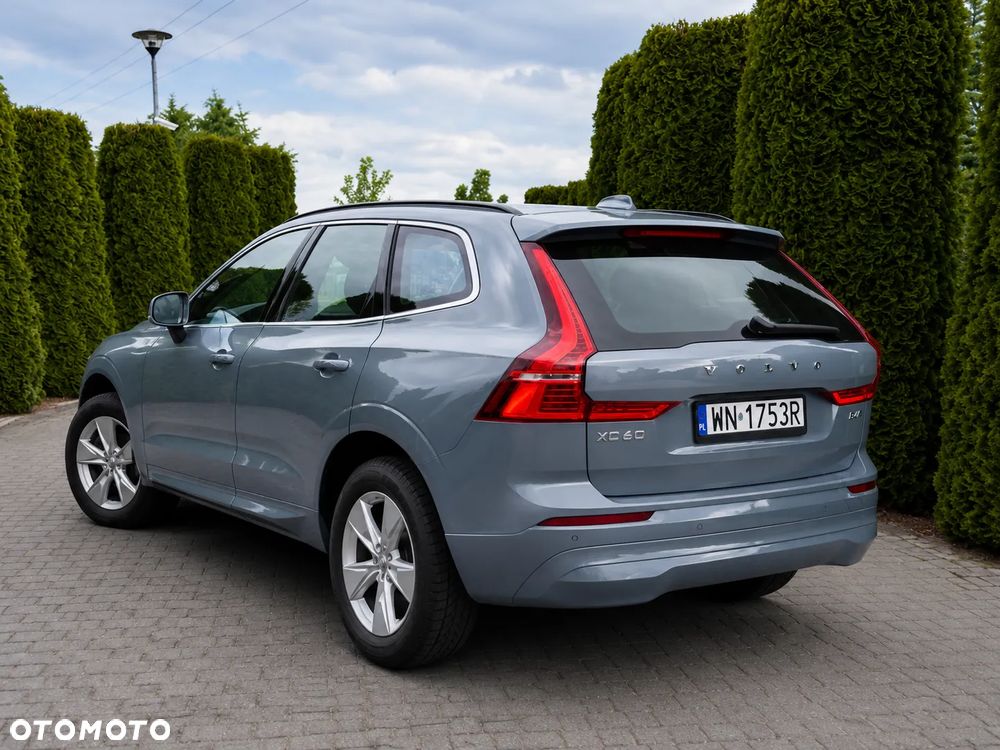 Volvo XC 60 B4 D AWD Momentum Pro - 8