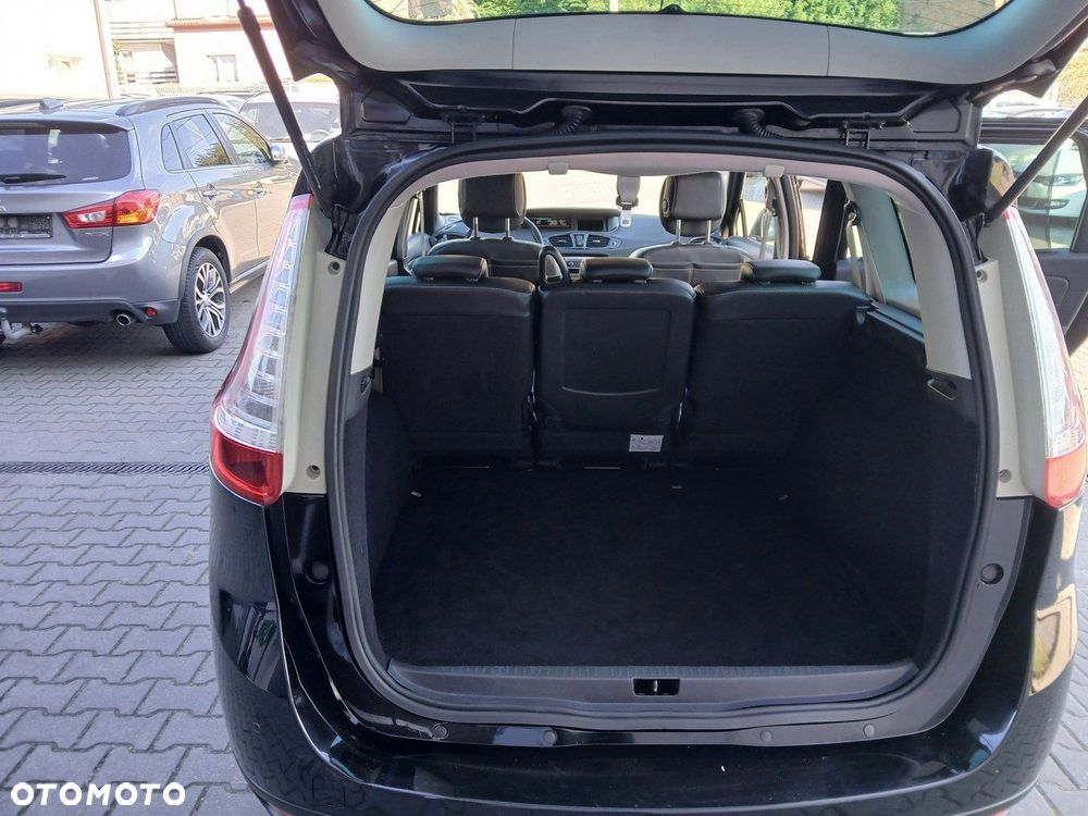 Renault Grand Scenic - 25