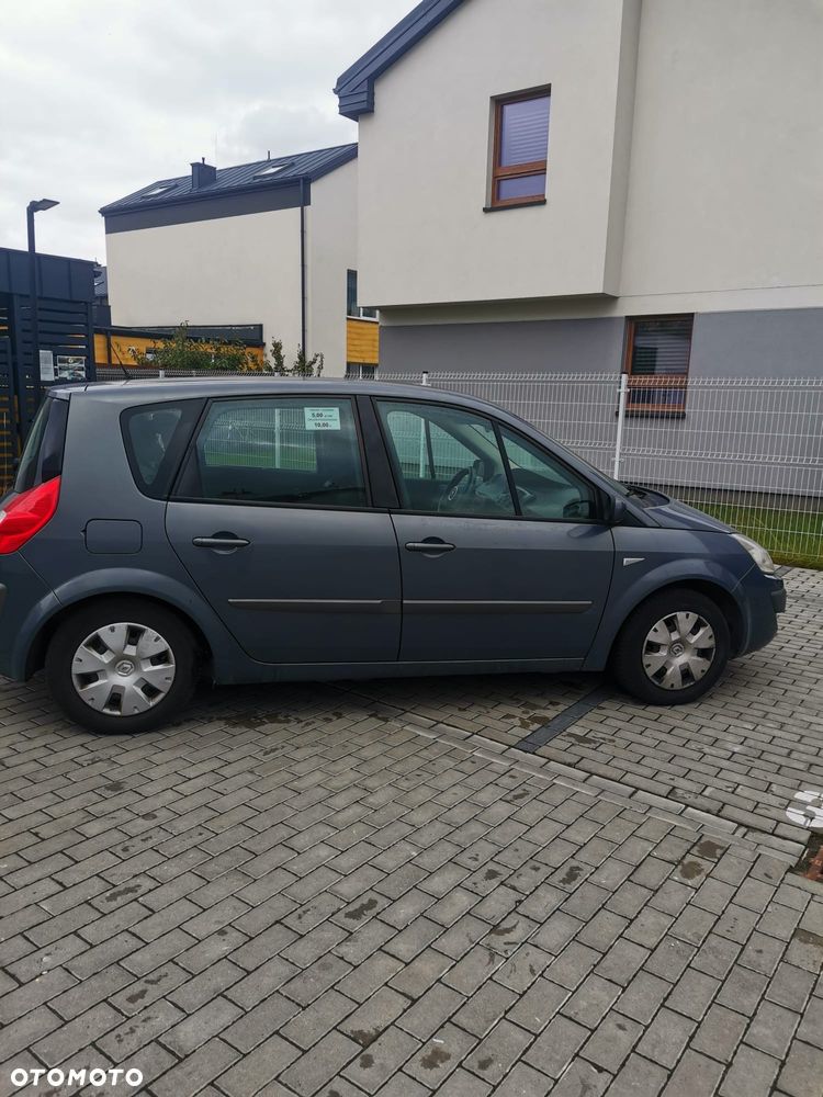 Renault Scenic - 8