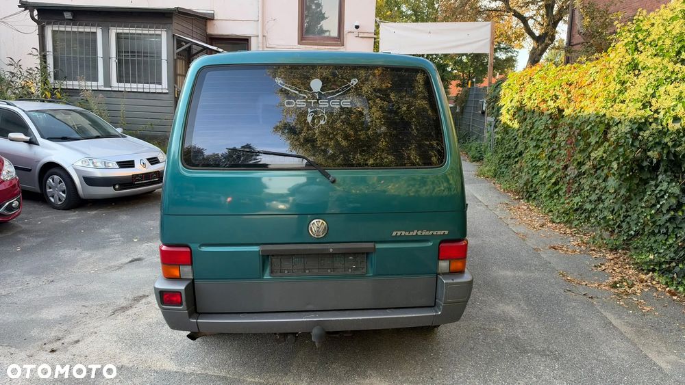 Volkswagen Multivan Standard - 18