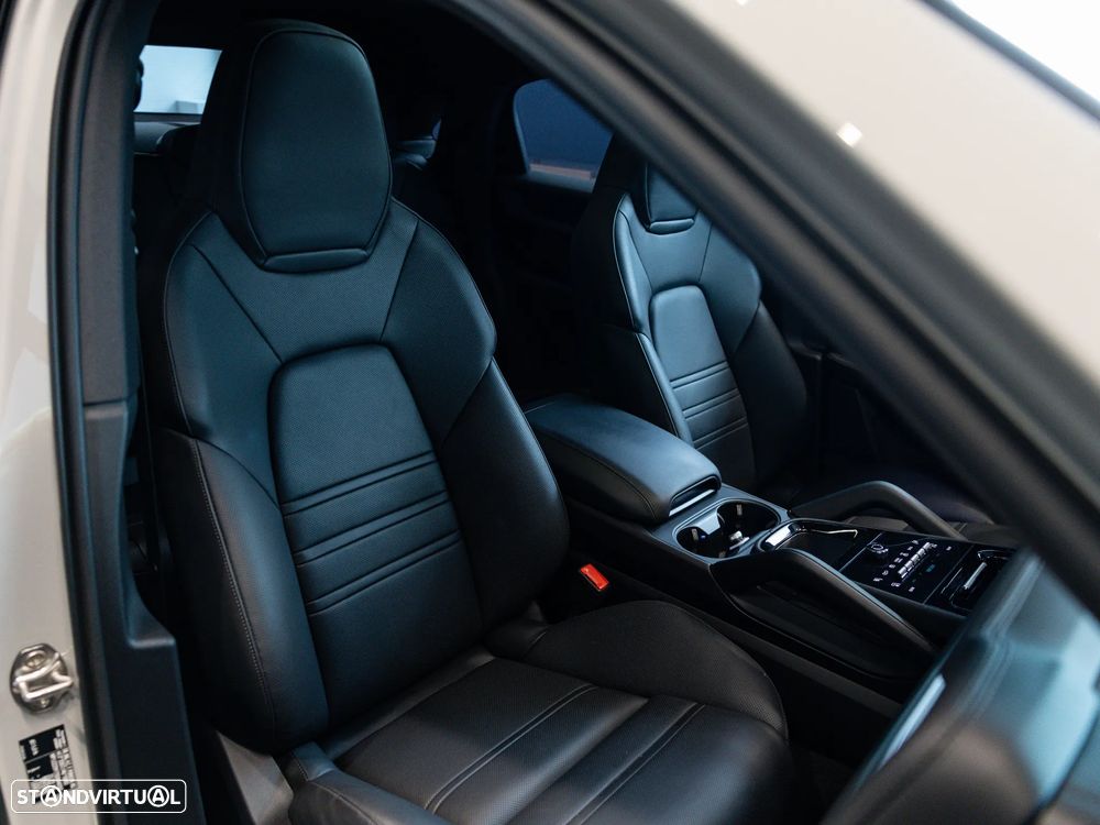 Porsche Cayenne Coupé S E-Hybrid - 27