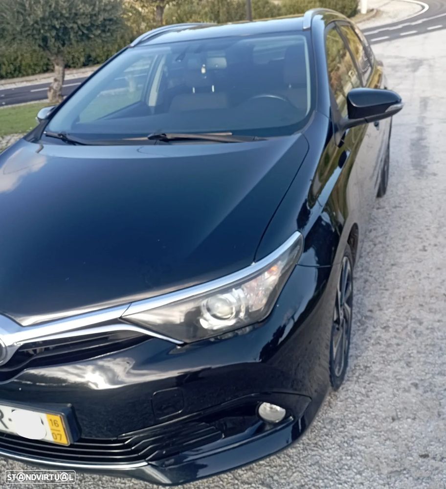 Toyota Auris Touring Sports 1.4 D-4D Comfort+Pack Sport - 2