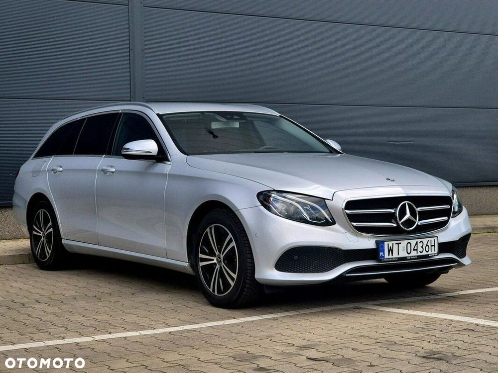 Mercedes-Benz Klasa E - 21