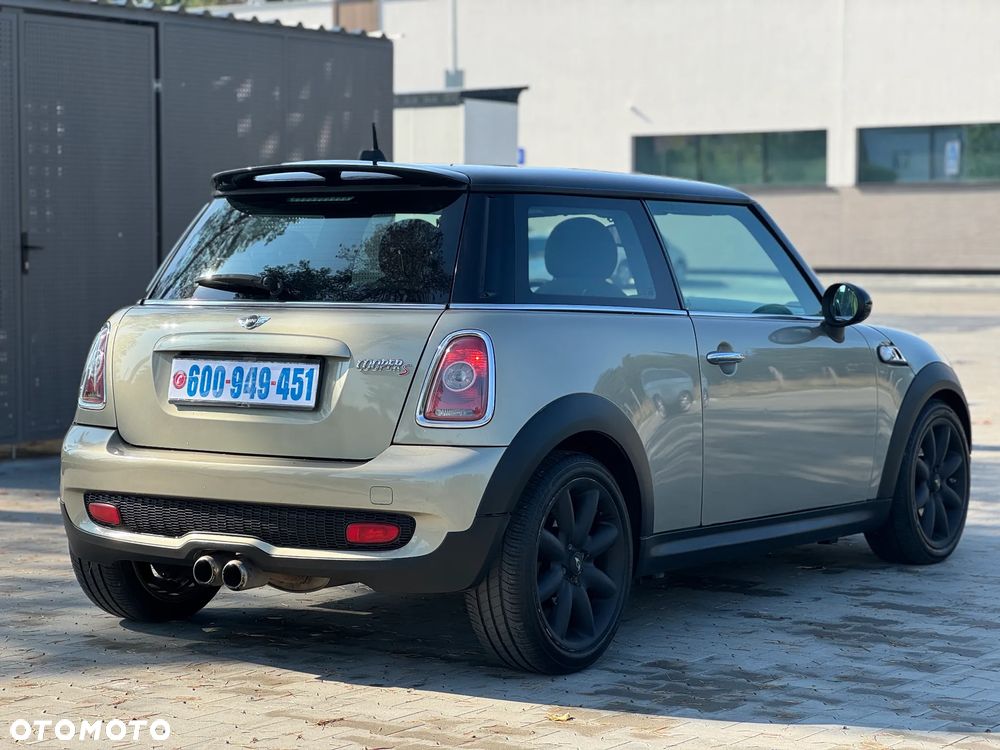 MINI Cooper S 50 Mayfair - 13
