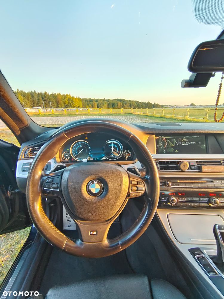 BMW Seria 5 520d Sport-Aut - 14