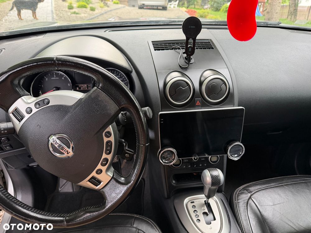 Nissan Qashqai 2.0 dCi 4x4 Tekna Premium - 4