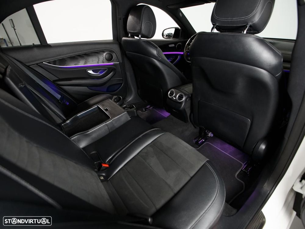 Mercedes-Benz E 300 de AMG Line - 9