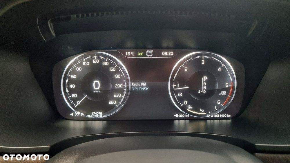 Volvo V90 Cross Country - 18