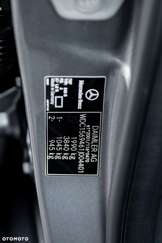 Mercedes-Benz GLA 250 4Matic 7G-DCT AMG Line - 28