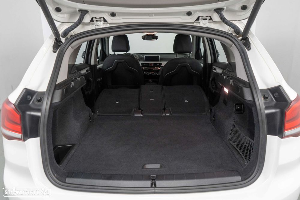 BMW X1 25 e xDrive Corporate Edition - 15