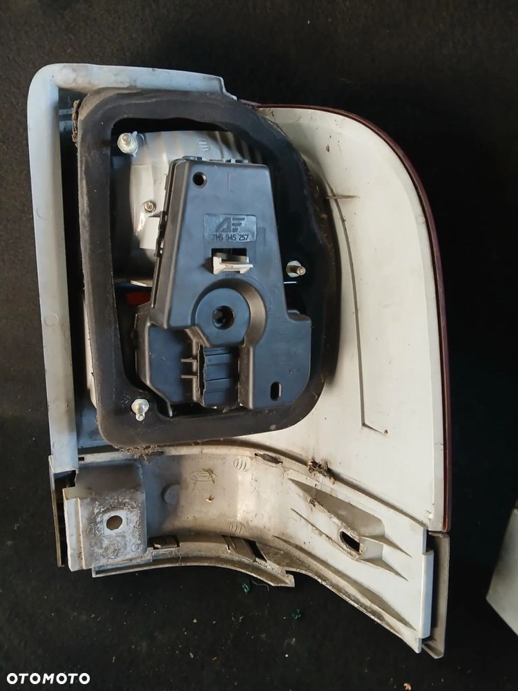 Ford Galaxy Lift lampa tylna lewa - 3