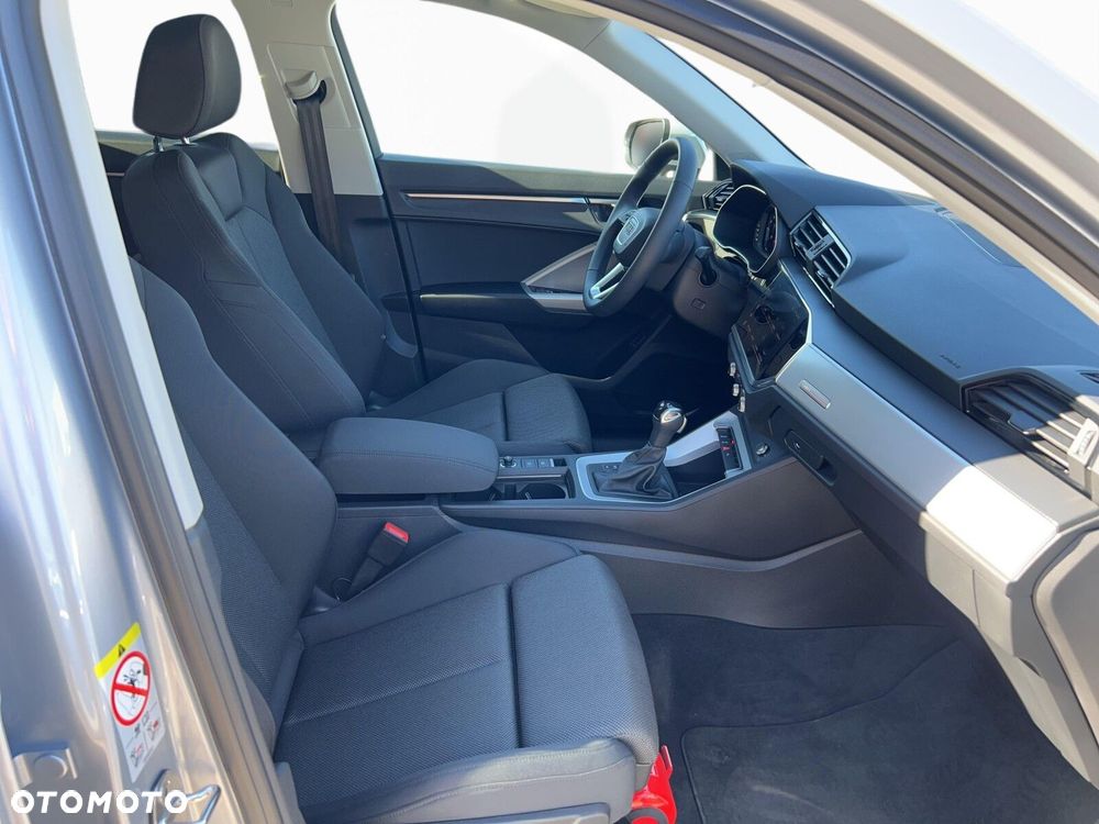 Audi Q3 - 18