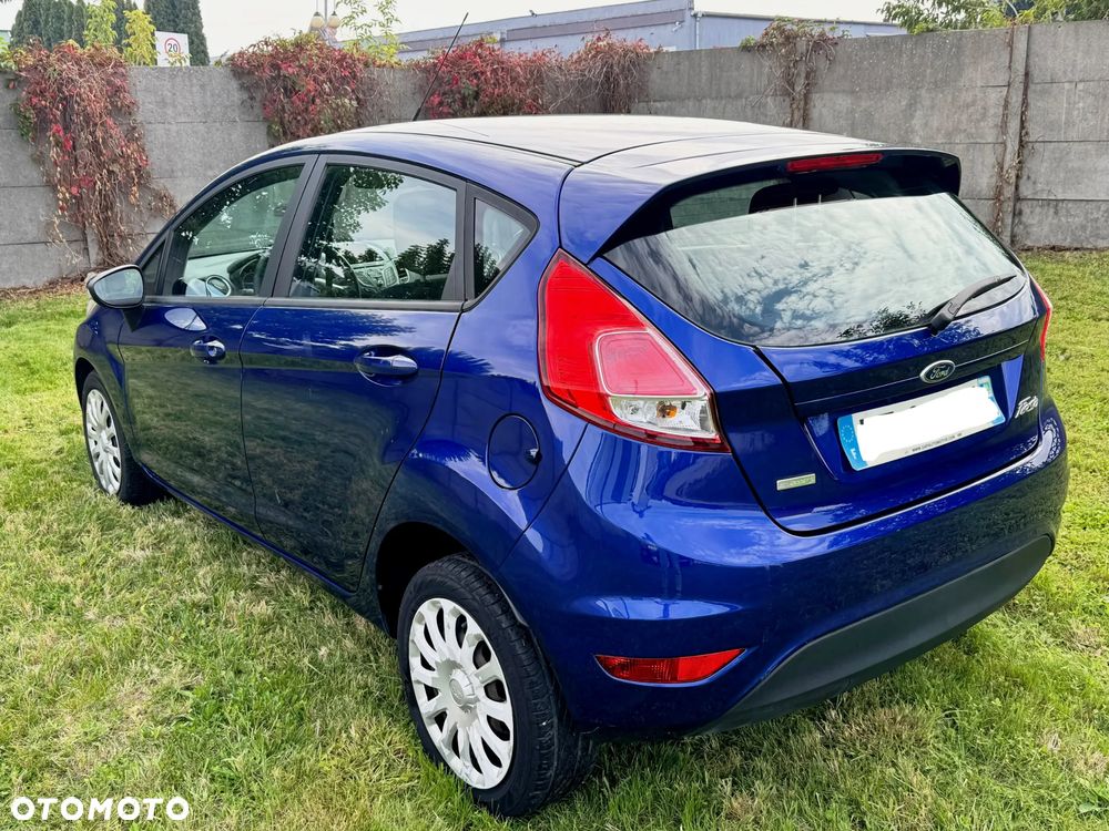 Ford Fiesta - 10