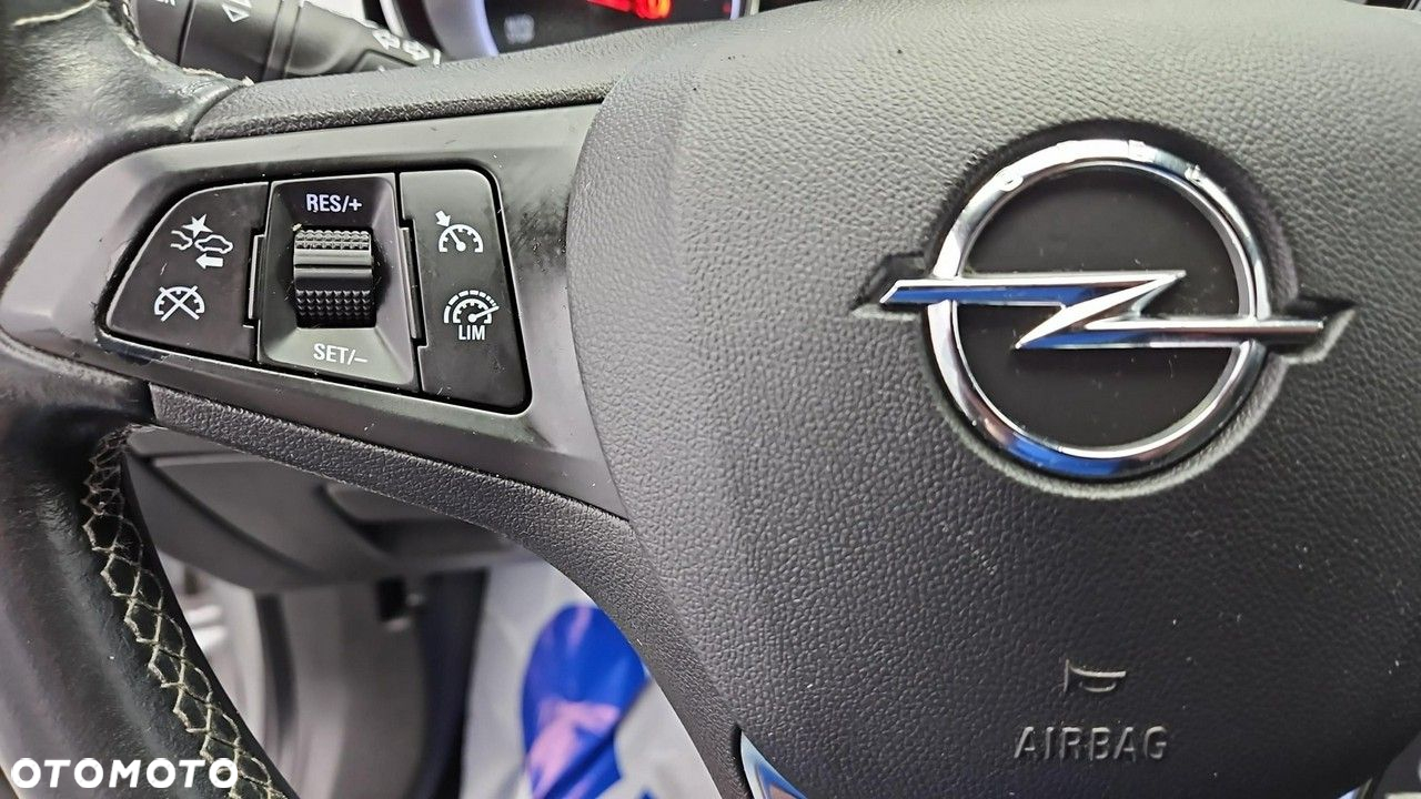 Opel Astra - 16