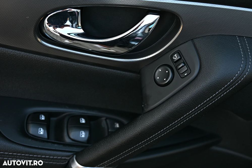 Nissan Qashqai 1.7 dCi TEKNA+ - 30