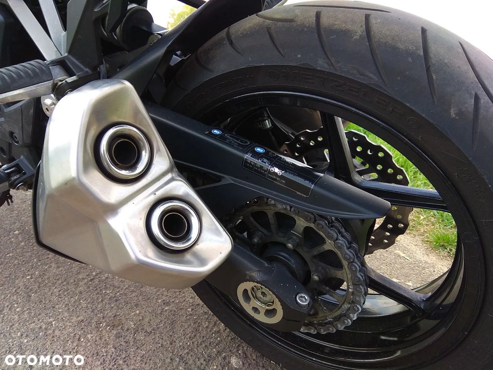 Kawasaki Ninja 1000 SX - 7