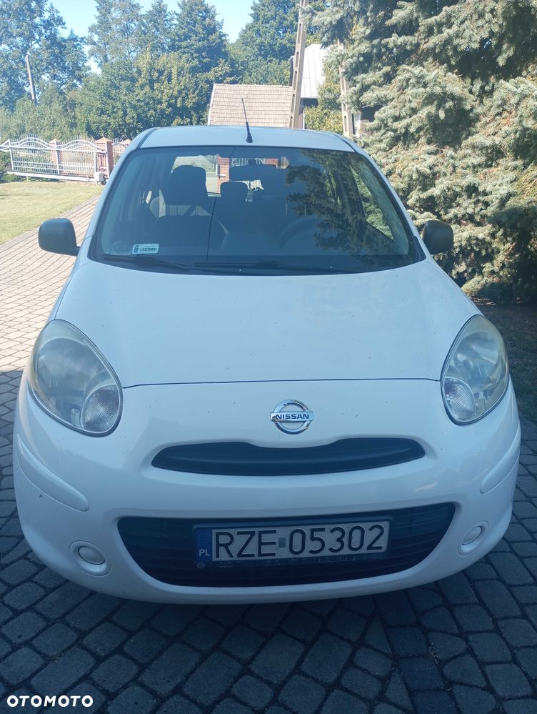 Nissan Micra - 2