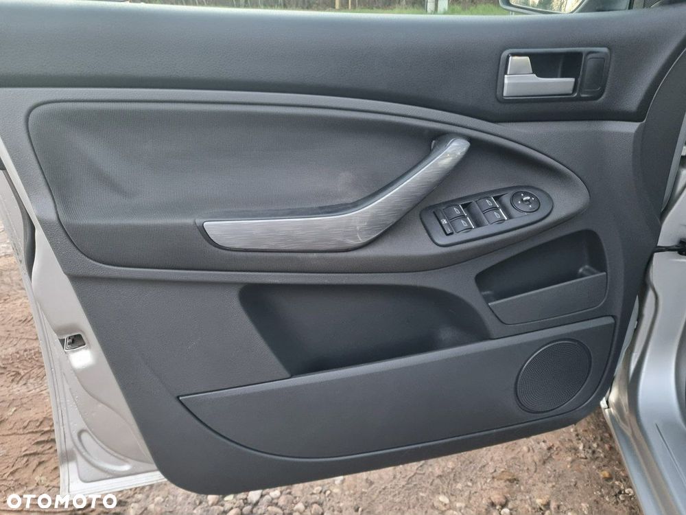Ford C-MAX - 21