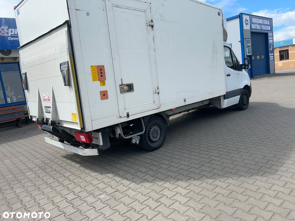 Mercedes-Benz Sprinter - 8