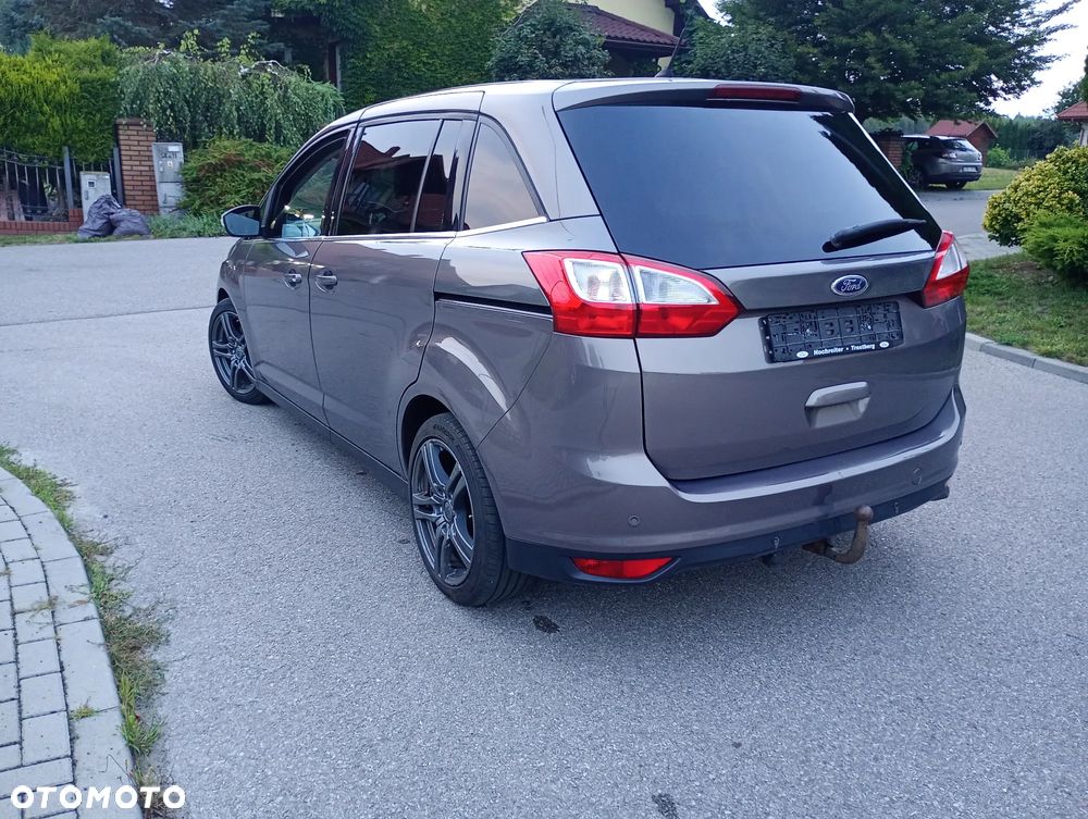 Ford Grand C-MAX - 3