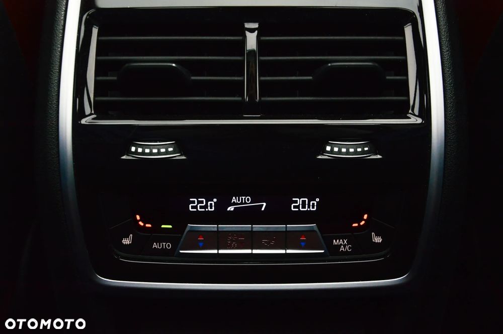BMW X7 M50i - 34