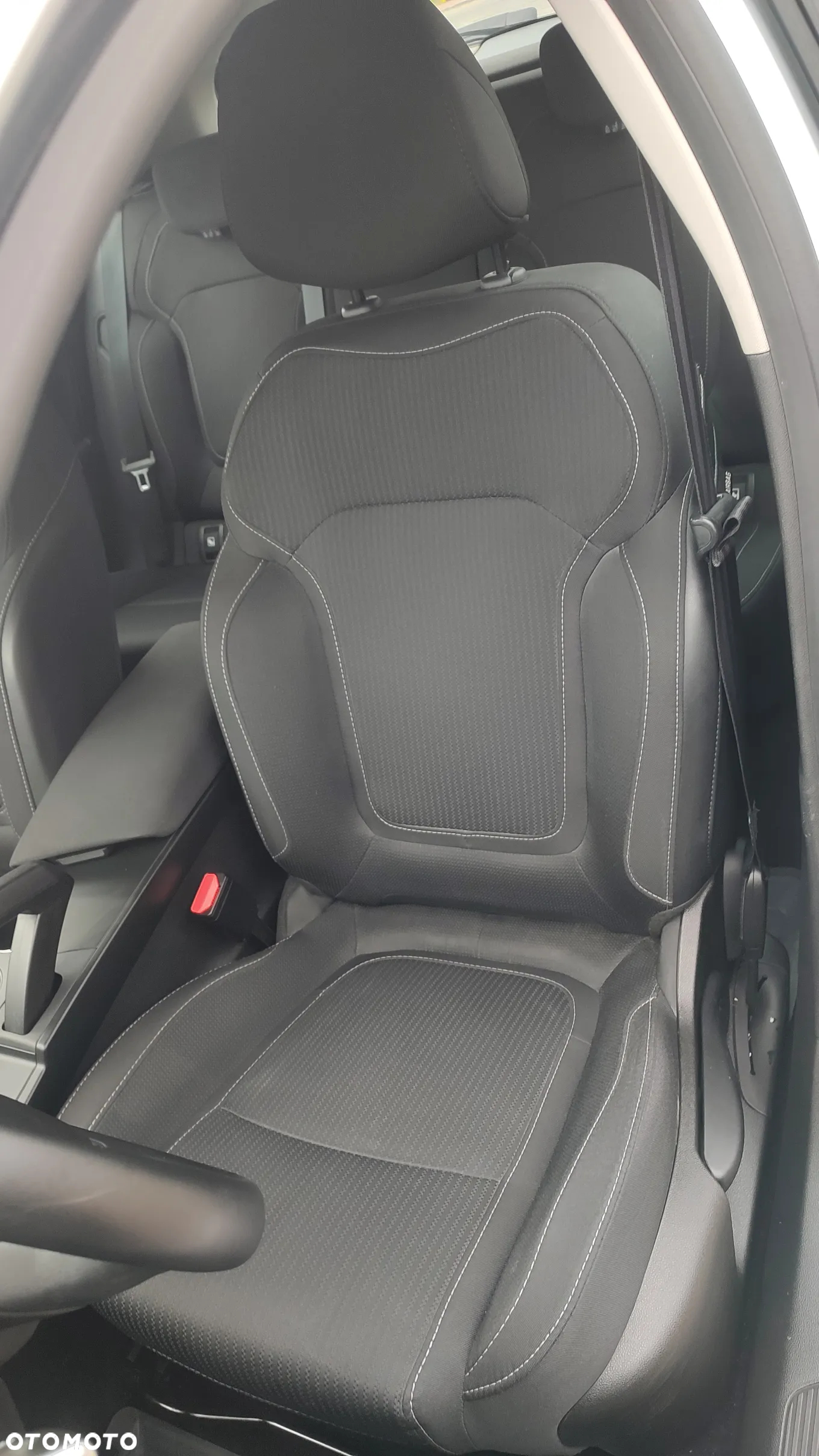 Renault Megane 1.3 TCe FAP Zen - 28