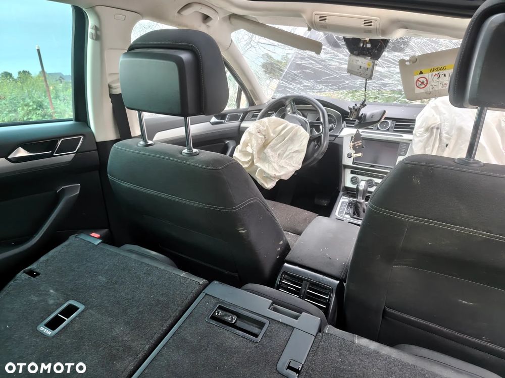 Volkswagen Passat 2.0 TDI Bi-Turbo BMT 4Mot Highline DSG - 6