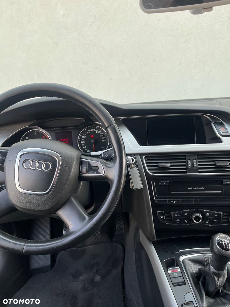 Audi A4 Avant - 8