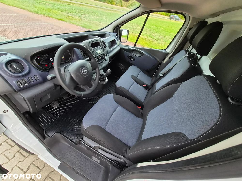 Opel Vivaro - 20