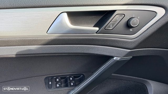 VW Golf Variant 1.6 TDi GPS Edition - 39