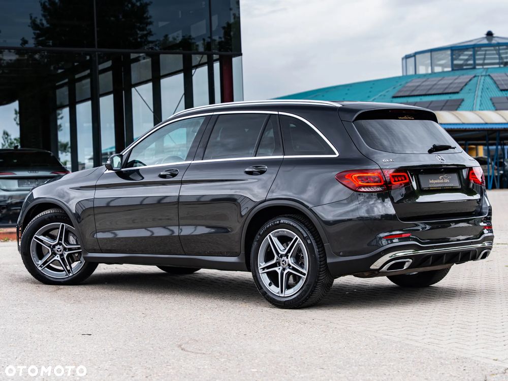 Mercedes-Benz GLC 200 4Matic 9G-TRONIC AMG Line Plus - 11