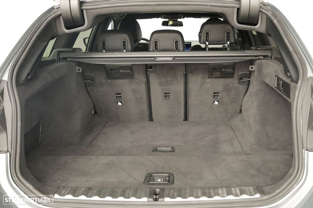 BMW 320 d Pack Desportivo M Auto - 22
