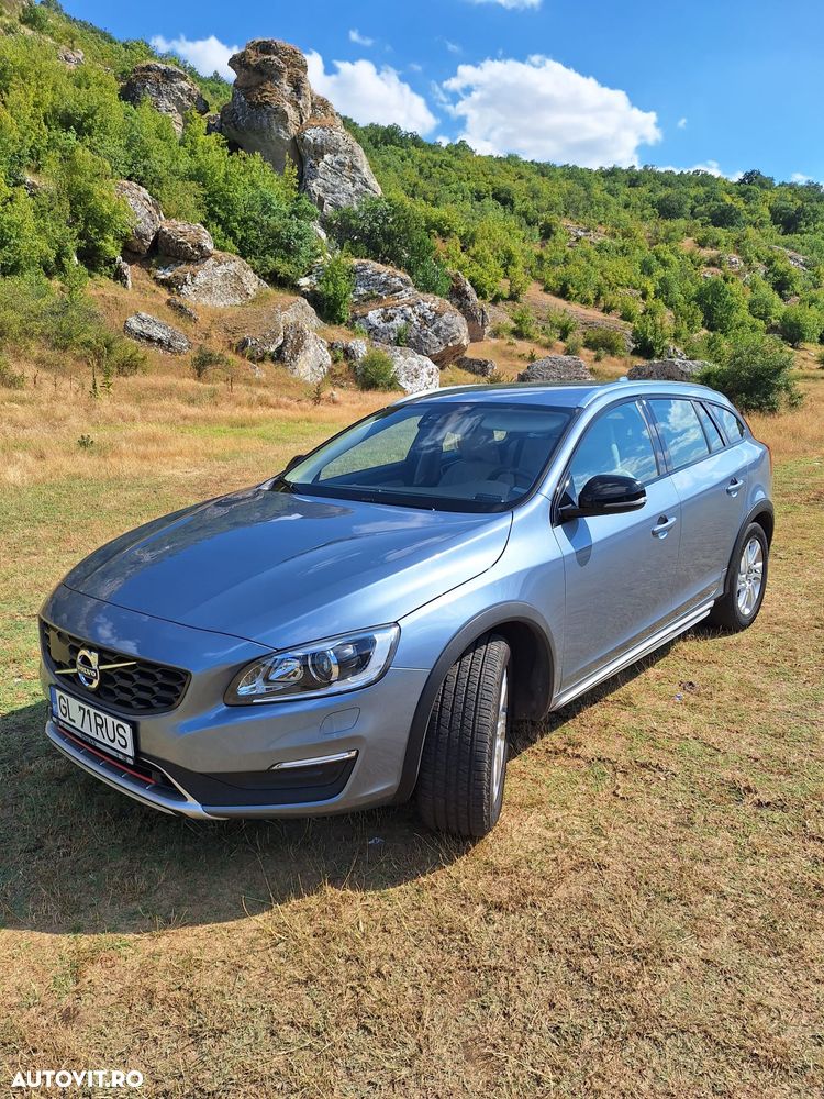 Volvo V60 D3 Summum - 1