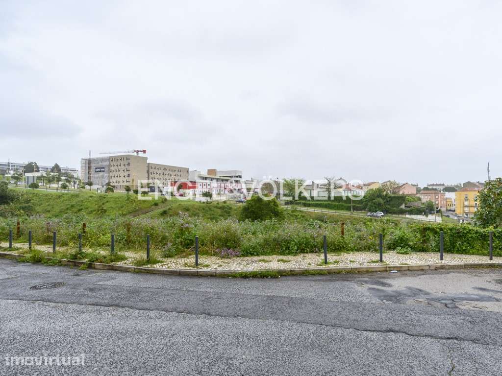 Terreno, com vista para o Tejo, junto ao Palácio Nacional da Ajuda - Grande imagem: 3/9