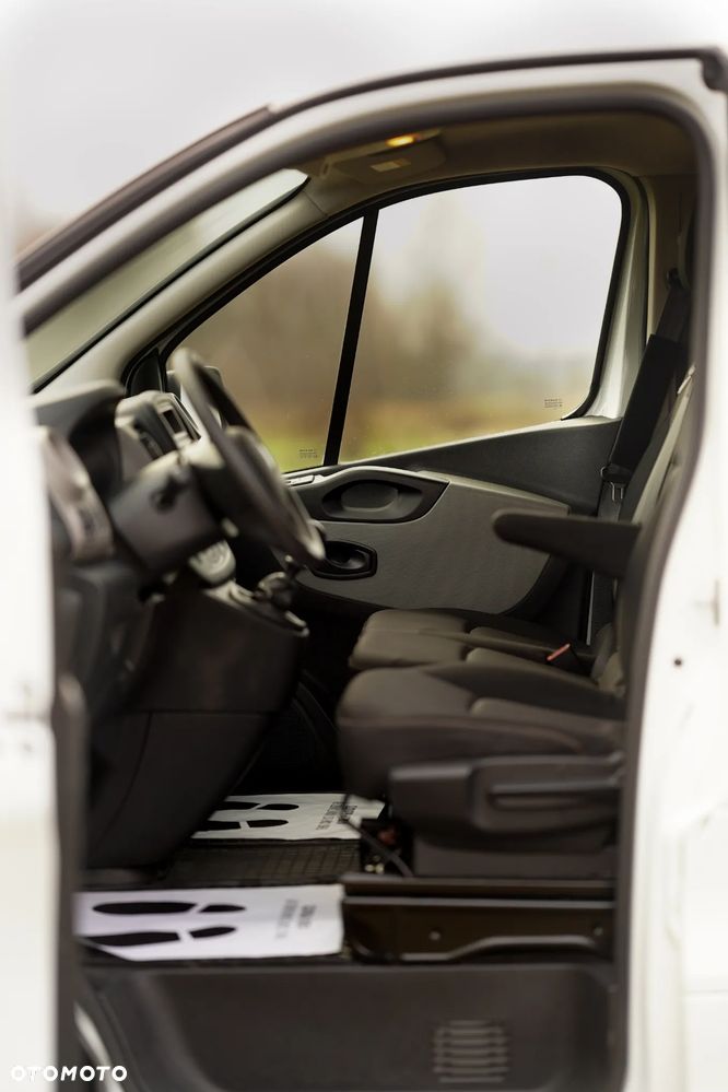 Renault Trafic - 28