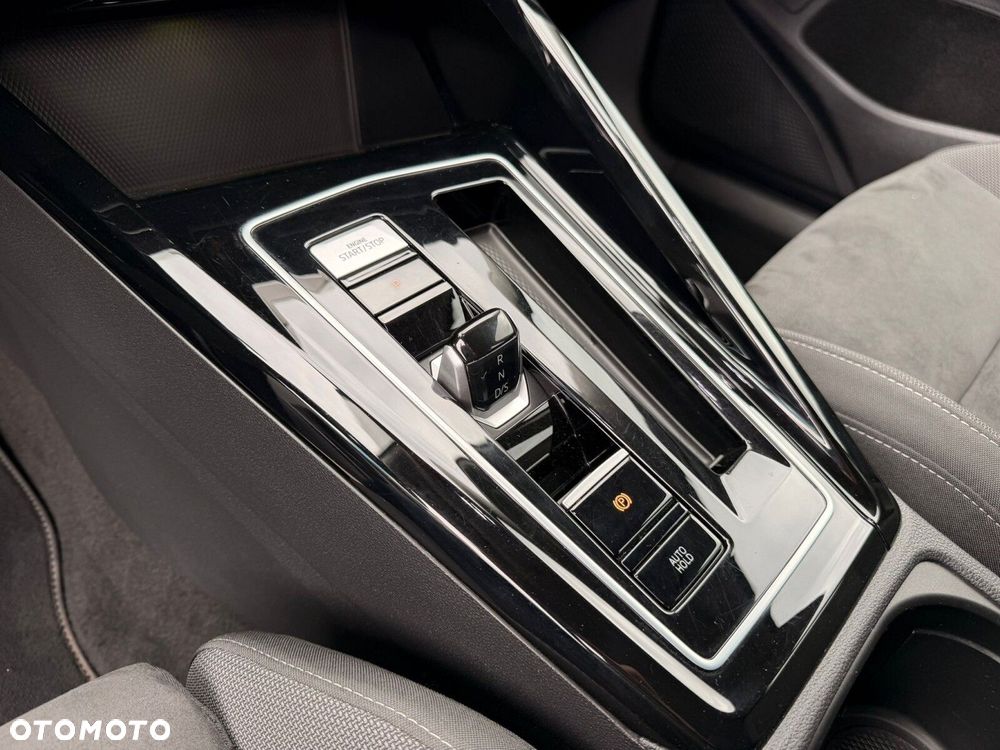 Volkswagen Golf - 15