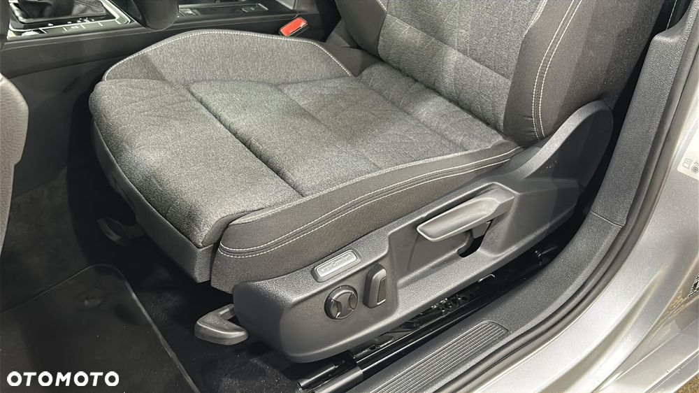 Volkswagen Passat - 18