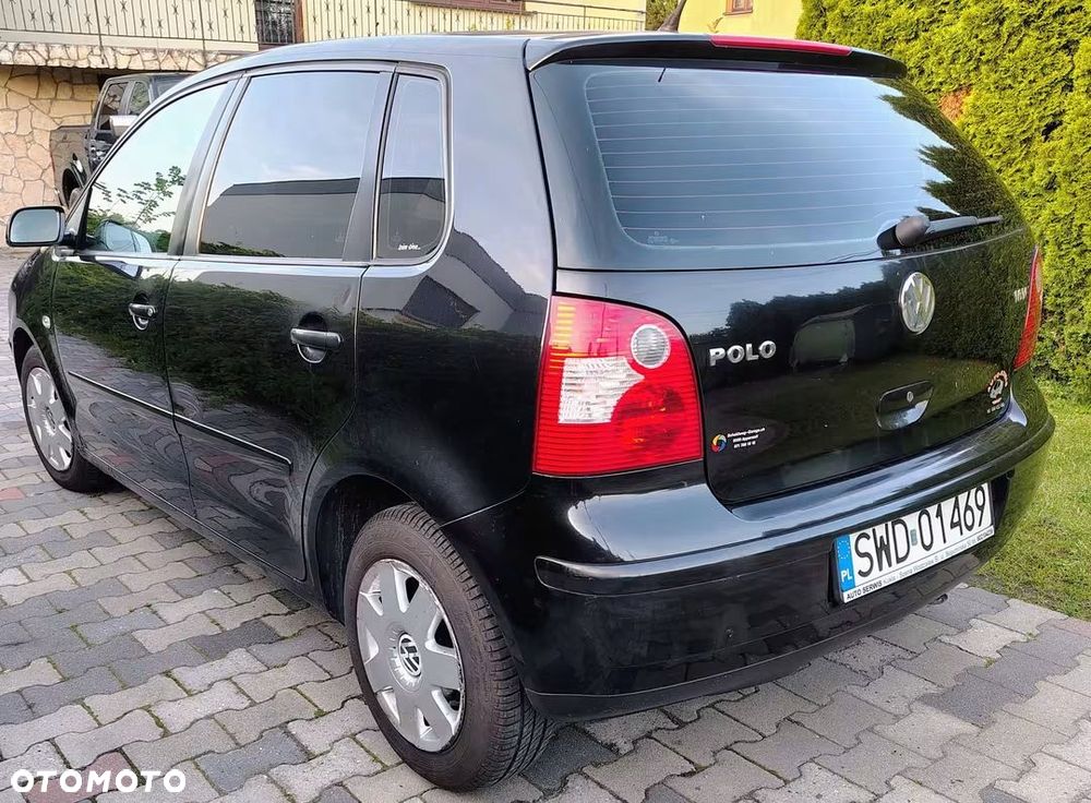 Volkswagen Polo 1.4 16V Comfortline - 2