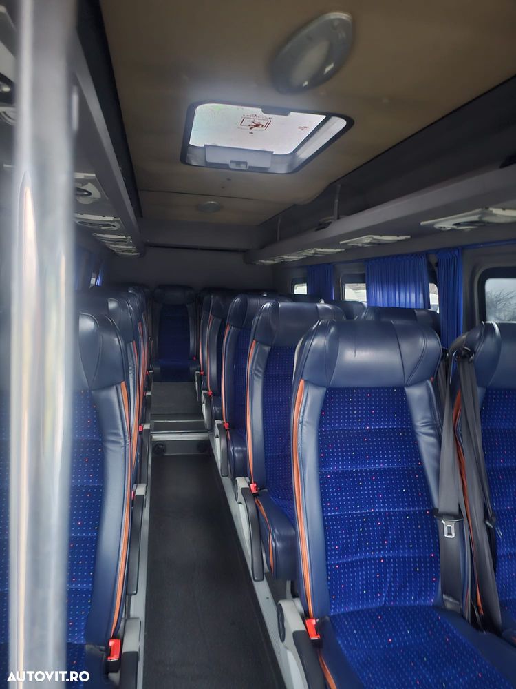 Mercedes-Benz Sprinter - 16