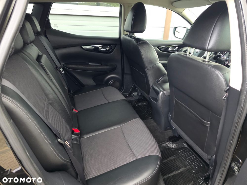 Nissan Qashqai 1.2 DIG-T TEKNA+ - 26