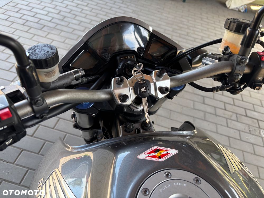 Honda CB - 10