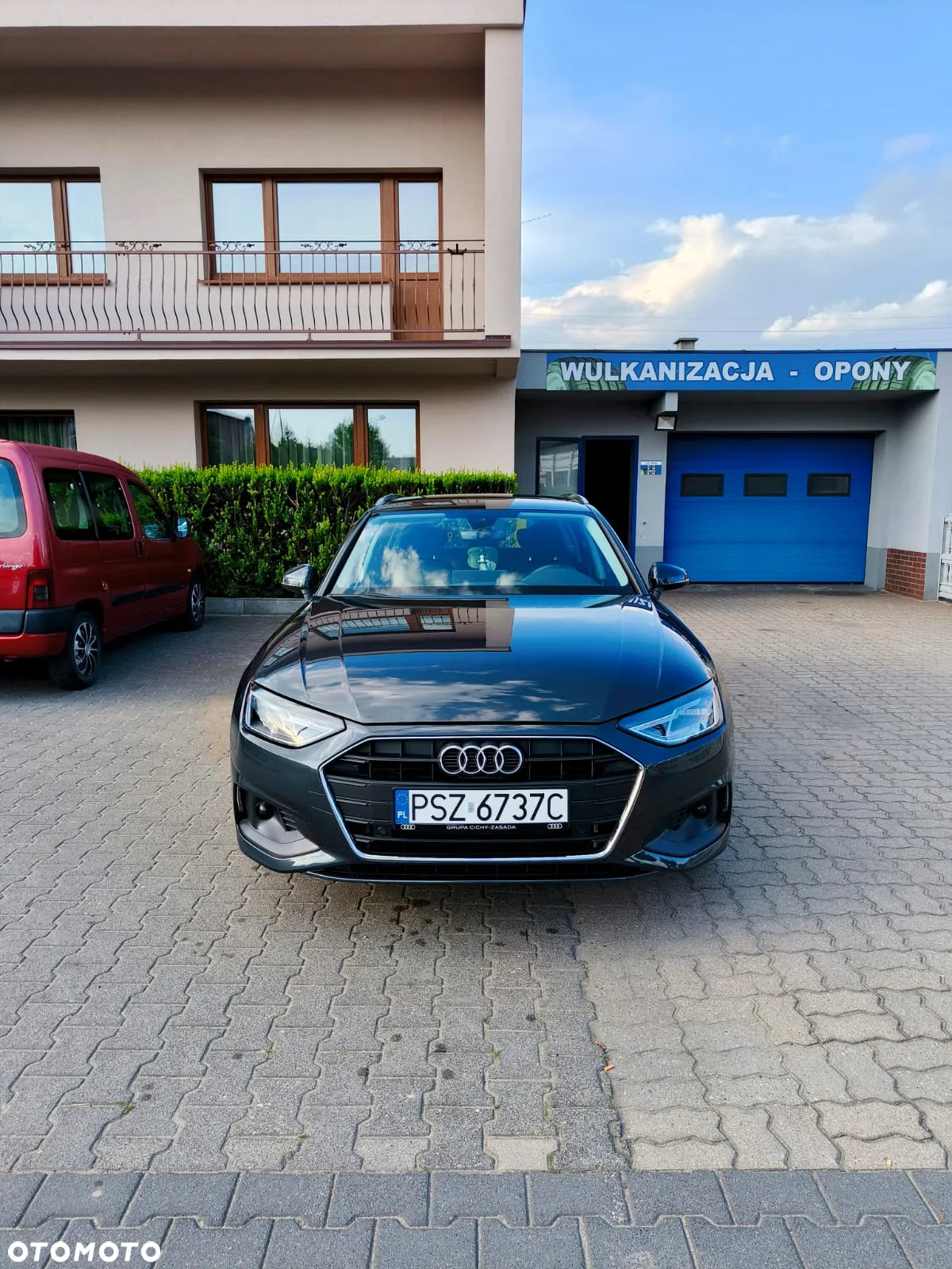 Audi A4 Avant 30 TDI S tronic - 2