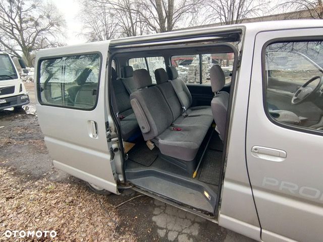 Toyota Hiace - 6